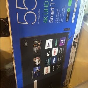 Roku 4K UHD Smart TV with Blue Packaging